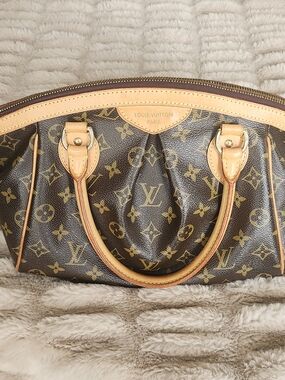 Louis Vuitton Monogram Tivoli PM Handbag